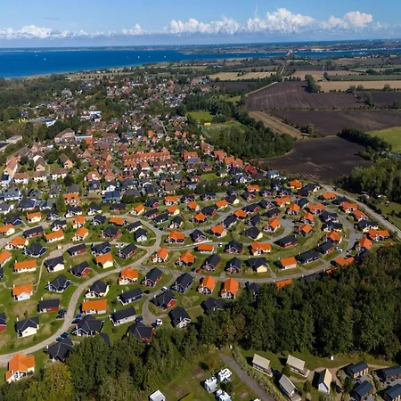 Nordische Huette An Der Kueste *